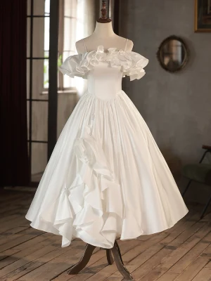 Vintage Retro Ivory Satin Wedding Dresses 2024 A Line Princess Ruffle Spaghetti Straps Short Sleeve Backless Floor Length Long Wedding