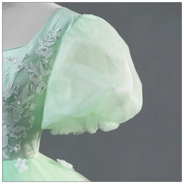 Elegant Sage Green Lace Flower Cascading Ruffles Prom Dresses 2024 Ball Gown Square Neckline Puffy Short Sleeve Backless Floor-Length / Long Prom Formal Dresses