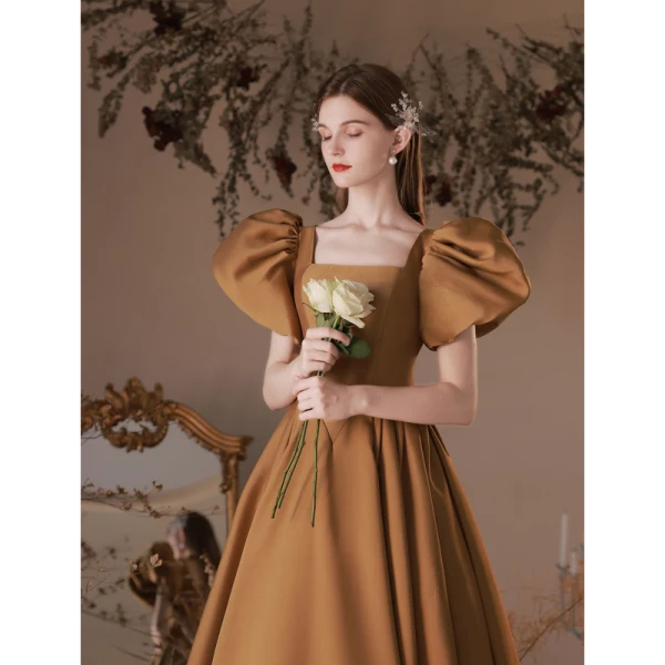 Vintage / Retro Brown Satin Prom Dresses 2023 A-Line / Princess Square Neckline Puffy Short Sleeve Backless Floor-Length / Long Prom Formal Dresses