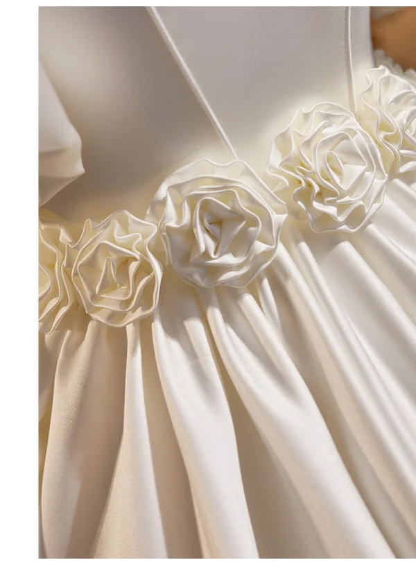 Vintage / Retro Ivory Satin Appliques Wedding Dresses 2025 Ball Gown V-Neck Puffy Short Sleeve Backless Court Train