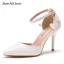 Élégant Blanche Faux Diamant En Dentelle Fleur Chaussure De Mariée 2023 Bride Cheville 9 cm Talons Aiguilles À Bout Pointu Mariage Sandales Talons Hauts