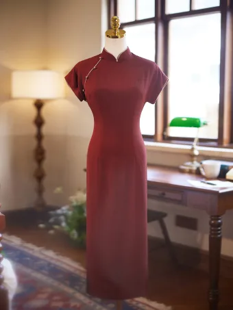 Modest Burgundy Casual Cheongsam 2025 Trumpet Mermaid High Neck Short Sleeve Floor Length Long