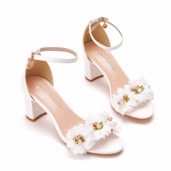Chic / Belle Blanche Appliques Promo Sandales Femme 2022 Bride Cheville 7 cm Talons Épais Peep Toes / Bout Ouvert Sandales Talons Hauts