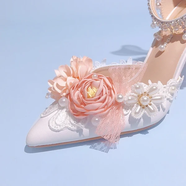 Schön Weiß Applikationen Schleife Brautschuhe 2023 Perle Strass Knöchelriemen 9 cm Stilettos Spitzschuh Hochzeit Sandaletten Hochhackige