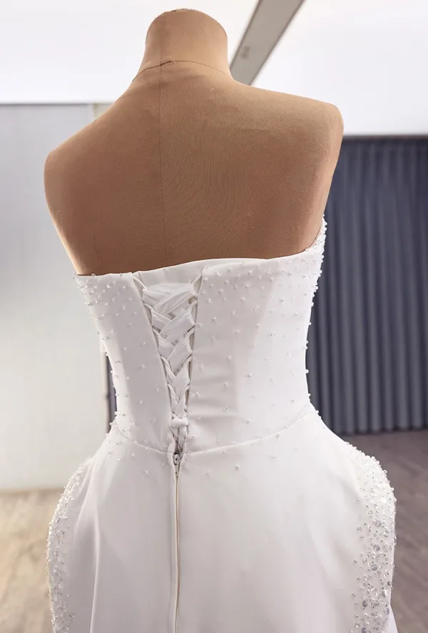 Sexy White Pearl Satin Floor-Length / Long Wedding Dresses 2025 A-Line / Princess Strapless Sleeveless Backless Wedding