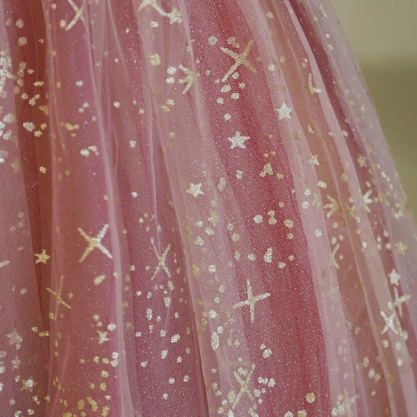 Élégant Bordeaux Paillettes Robe De Bal 2023 Princesse Bretelles Spaghetti Gonflée Manches Courtes Noeud Ceinture Dos Nu Longue Robe De Ceremonie