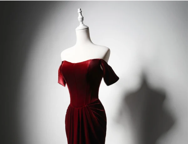 Modest / Simple Burgundy Velvet Evening Dresses 2024 Trumpet / Mermaid Off-The-Shoulder Short Sleeve Backless Floor-Length / Long Evening Party Formal Dresses
