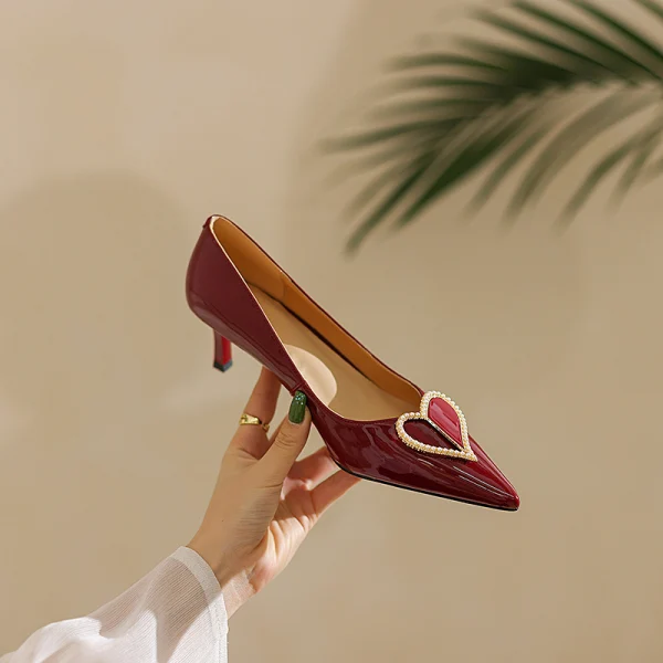 Elegant Burgundy Pearl Patent Leather Prom Pumps 2022 Leather 5 cm Stiletto Heels Pointed Toe Pumps High Heels