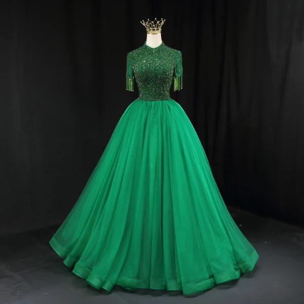 Haut de Gamme Vert Fait main Perlage Paillettes Robe De Bal 2022 Robe Boule Col Haut Faux Diamant Gland Manches Courtes Dos Nu Longue Robe De Ceremonie