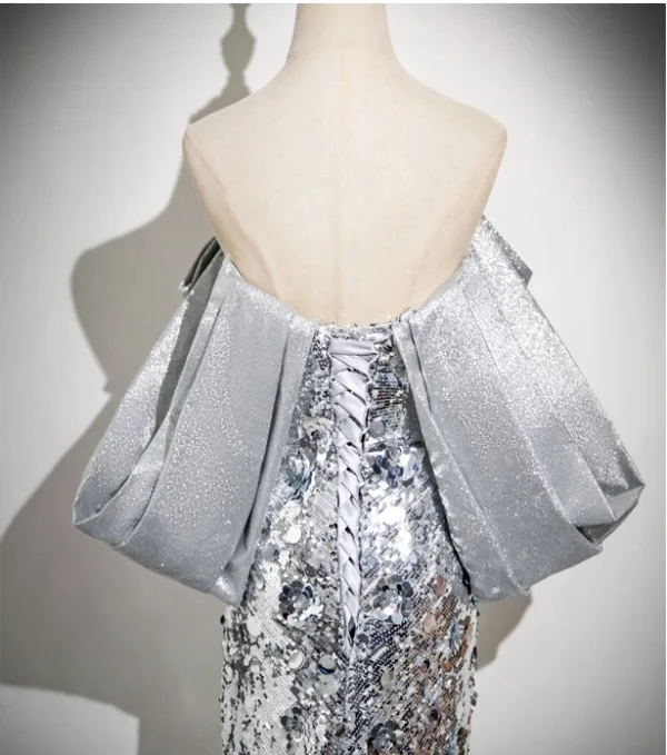 Scintillantes Argenté Paillettes Robe De Soirée 2025 Trompette / Sirène De l'épaule Sans Manches Dos Nu Train De Balayage Soirée Robe De Ceremonie