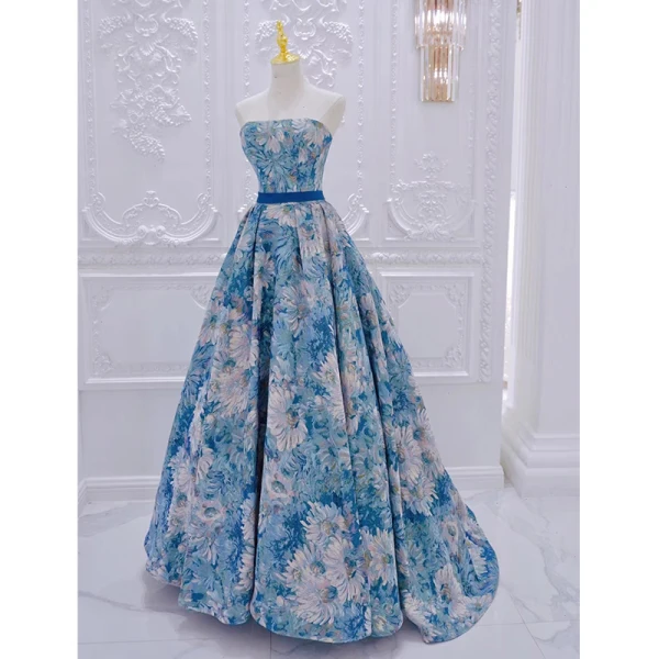 Blumenfee Blau Drucken Ballkleider 2022 A Linie Bandeau Ärmellos Rückenfreies Stoffgürtel Lange Festliche Kleider