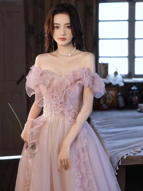 Chic / Beautiful Blushing Pink Beading Ruffle Prom Dresses 2022 A-Line / Princess Off-The-Shoulder Short Sleeve Backless Floor-Length / Long Formal Dresses