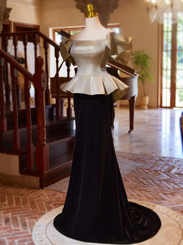 Elegant Black Two Tone Prom Dresses 2024 Trumpet / Mermaid Off-The-Shoulder Short Sleeve Backless Sweep Train Prom Formal Dresses