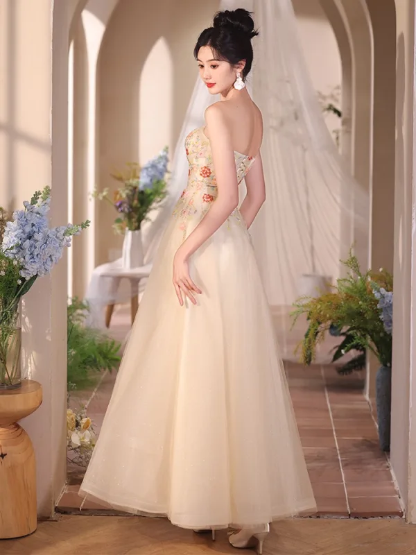 Chic / Beautiful Champagne Beading Sequins Flower Prom Dresses 2024 A-Line / Princess Strapless Sleeveless Backless Floor-Length / Long Prom Formal Dresses
