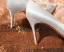 Chic Blanche Perle Fleur Satin Chaussure De Mariée 2024 8 cm Talons Aiguilles À Bout Pointu Mariage Escarpins Talons Hauts