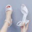 Chic / Belle Blanche Faux Diamant Chaussure De Mariée 2024 Bride Cheville 7 cm Talons Épais Peep Toes / Bout Ouvert Mariage Sandales Talons Hauts