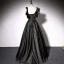 Mode Noire Satin Robe De Bal 2022 Princesse V-Cou Sans Manches Dos Nu Longue Robe De Ceremonie