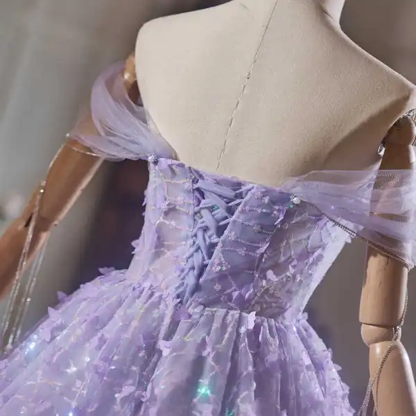 Fashion Lavender Sequins Butterfly Appliques Homecoming Graduation Dresses 2024 A-Line / Princess Off-The-Shoulder Sleeveless Backless Knee-Length Formal Dresses