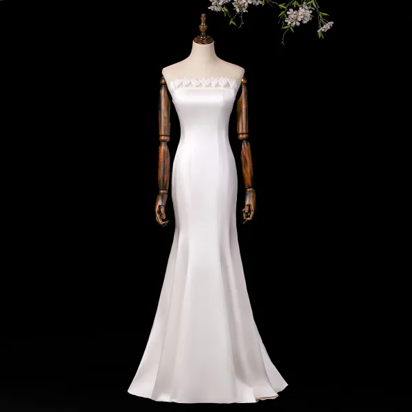 High-end Fashion White Appliques Wedding Dresses 2026 Trumpet / Mermaid Strapless Sleeveless Backless Sweep Train