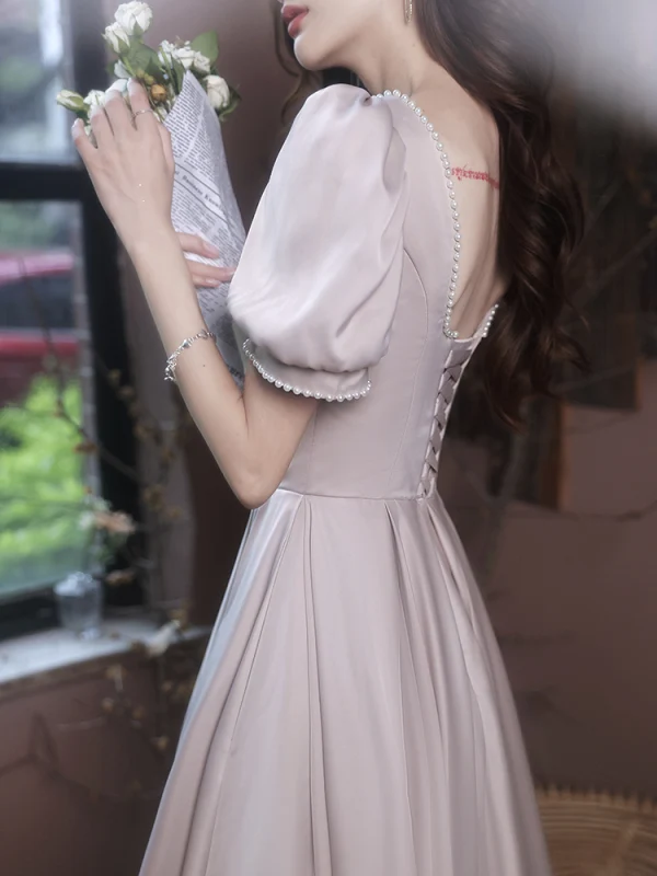 Chic / Beautiful Nude Pearl Homecoming Graduation Dresses 2023 A-Line / Princess Satin Square Neckline Short Sleeve Backless Floor-Length / Long Formal Dresses Chic / Beautiful Nude Pearl Homecoming Graduation Dresses 2023 A-Line / Princess Satin Square Neckline Short Sleeve Backless Floor-Length / Long Formal Dresses