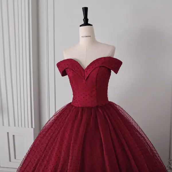 Vintage / Retro Burgundy Spotted Prom Dresses 2026 Ball Gown Off-The-Shoulder Short Sleeve Backless Floor-Length / Long Formal Dresses