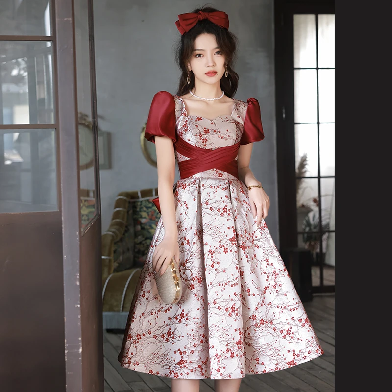 Chic Beautiful Burgundy Floral Homecoming Graduation Dresses 2023 A-Line Princess Square
