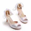 Charmant Weiß Perle Knöchelriemen Brautschuhe 2024 7 cm Stilettos Peeptoes Hochzeit Sandaletten Hochhackige