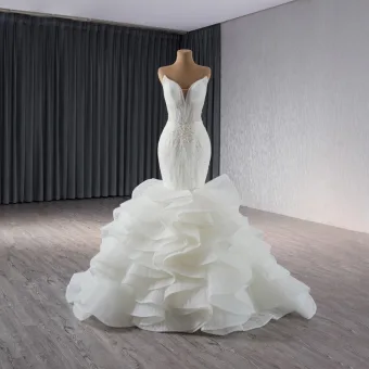 Sexy High End White Pearl Rhinestone Cascading Ruffles Wedding Dresses 2024 Trumpet Mermaid Strapless Sleeveless Backless Sweep Train Wedding