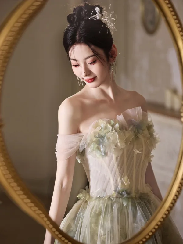 Flower Fairy Sage Green Appliques Prom Dresses 2025 A-Line / Princess Strapless Sleeveless Backless Sweep Train Prom Formal Dresses