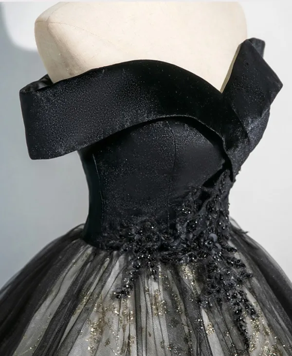 Elegant Black Appliques Sequins Prom Dresses 2025 Ball Gown Off-The-Shoulder Sleeveless Backless Floor-Length / Long Prom Formal Dresses