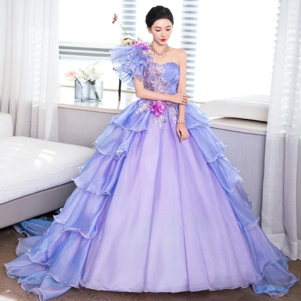 Elegant Lavender Pearl Lace Flower Appliques Cascading Ruffles Prom Dresses 2024 Ball Gown One-Shoulder Short Sleeve Backless Sweep Train Prom Formal Dresses