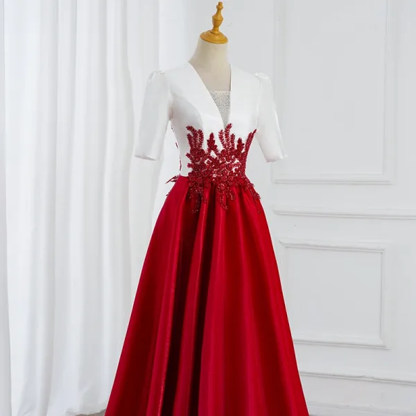 Demure Red Beading Sequins Prom Dresses 2025 Ball Gown V-Neck Short Sleeve Floor-Length / Long Prom Formal Dresses