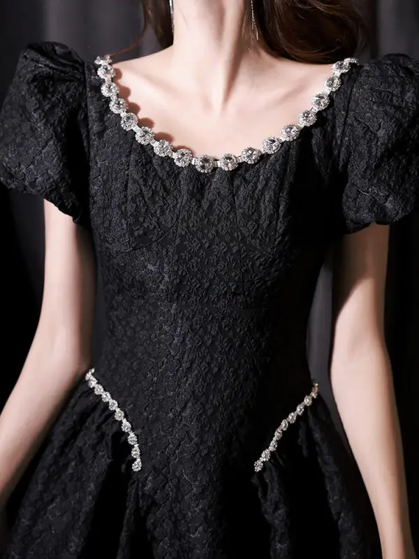 Fashion Black Rhinestone Short Party Dresses 2022 A-Line / Princess Scoop Neck Short Sleeve Backless Formal Dresses