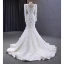 Luxe Charmant Blanche Appliques Fait main Perlage Robe De Mariée Trompette / Sirène 2023 Encolure Dégagée Manches Longues Dos Nu Train De Balayage Mariage