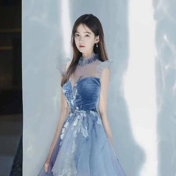 Chic / Beautiful Sky Blue Prom Dresses 2022 A-Line / Princess High Neck Beading Pearl Sequins Lace Flower Sleeveless Floor-Length / Long Formal Dresses