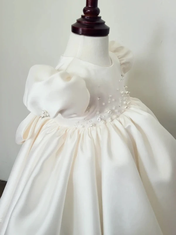 Fashion White Beading Pearl Wedding Flower Girl Dresses 2023 Ball Gown Scoop Neck Short Sleeve Bow Short
