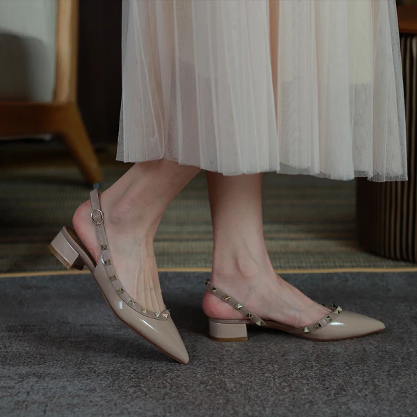 Charming Pool Blue Rivet Evening Party Womens Sandals 2022 Leather 3 cm Low Heel Thick Heels Pointed Toe Womens Shoes