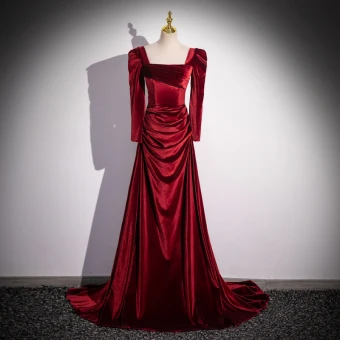 Elegant Burgundy Velvet Prom Dresses 2024 A Line Princess Square Neckline Long Sleeve Backless Sweep Train Prom Formal Dresses