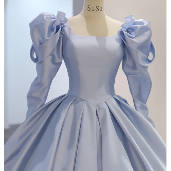 Illusion Himmelblau Satin Winter Ballkleider 2023 Ballkleid Eckiger Ausschnitt Lange Ärmel Rückenfreies Schleife Kapelle-Schleppe Ball Festliche Kleider