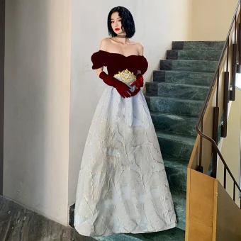 Mode Bordeaux Daim Robe De Bal 2022 Princesse De L Épaule Manches Courtes Dos Nu Longue Promo Robe De Ceremonie