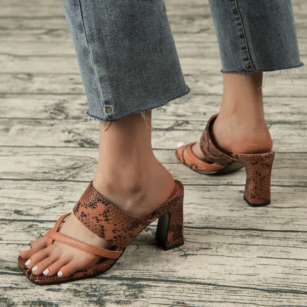 Romain Blanche Motif Peau De Serpent Sandales Femme 2022 Vêtement de rue 8 cm Talons Épais Peep Toes / Bout Ouvert Sandales Talons Hauts