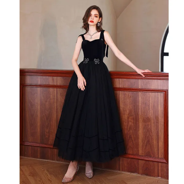 Chic / Beautiful Black Rhinestone Bow Prom Dresses 2022 A-Line / Princess Spaghetti Straps Sleeveless Backless Floor-Length / Long Prom Formal Dresses