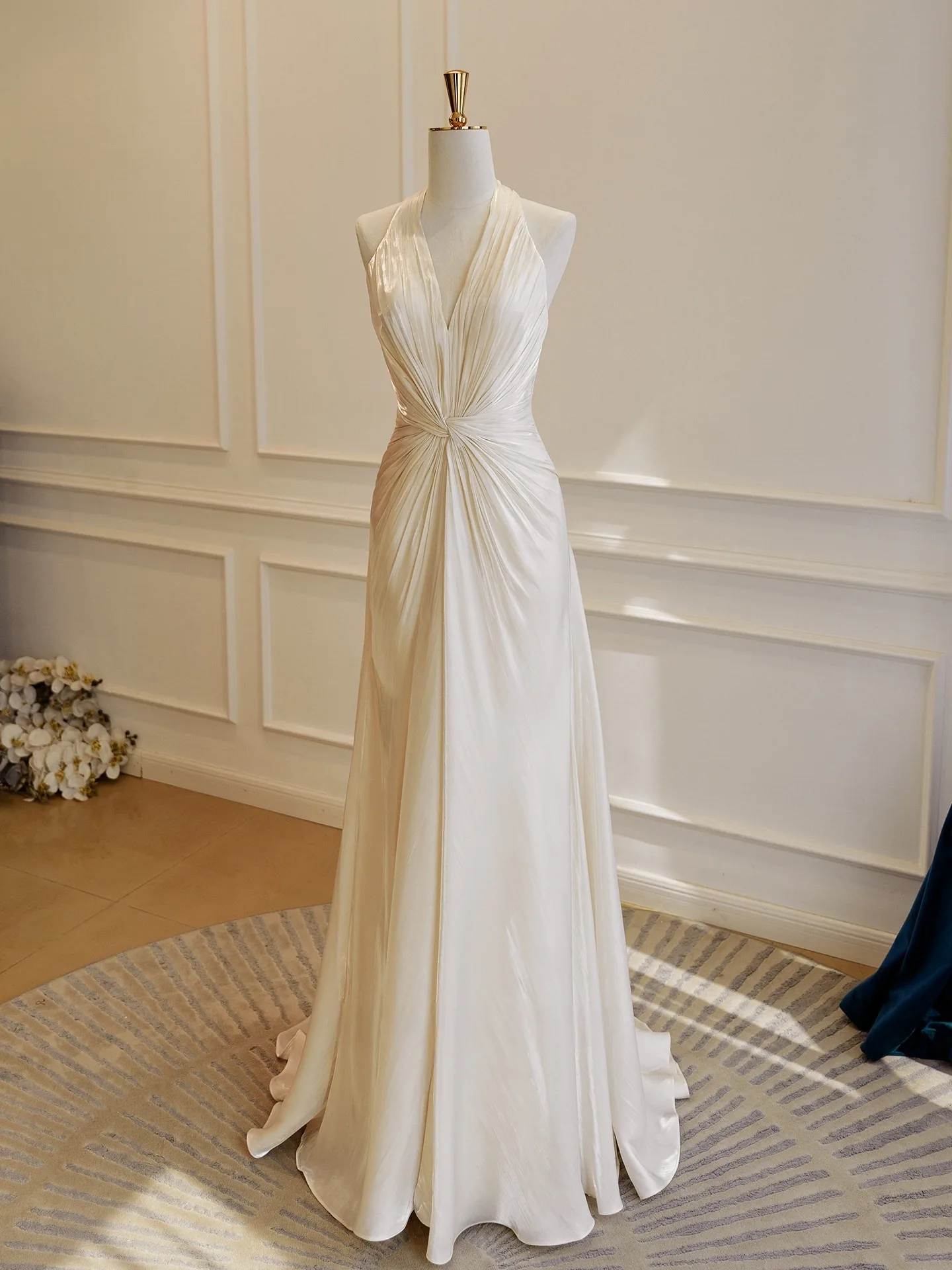 white dinner dress for ladies Lady Black Tie - Leanne Midi Dress - White