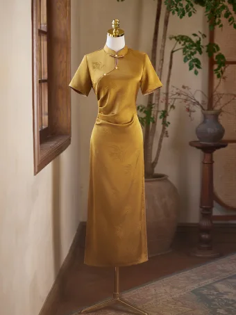 Vintage Amarillo Noche Cheongsam 2025 Trumpet Mermaid Cuello Alto Manga Corta Largos Cheongsam