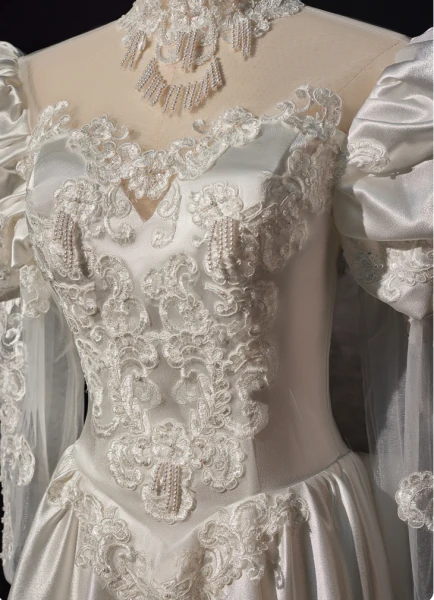 Venta Al Por Mayor De Decoración De Boda En Burdeos Y Oro Para Una