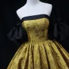 Vintage / Retro Gold Printing Prom Dresses 2022 Ball Gown Satin Strapless Puffy Short Sleeve Backless Floor-Length / Long Formal Dresses