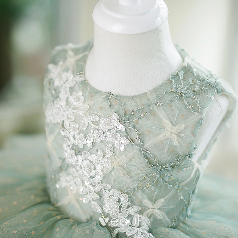 green emerald velvet dress Sage Green Wedding Outfit for Mom and Daughter, Matching Tulle Dresses for  Flower Girl, Baby and Toddler, Junior Bridesmaid and Bride main image 1