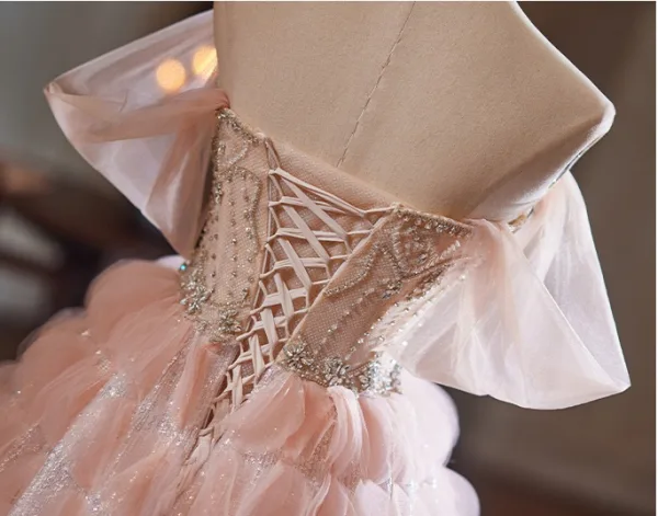 Haut de Gamme Rougissant Rose Perlage Perle Faux Diamant Volants en Cascade Robe De Bal 2024 Robe Boule De l'épaule Sans Manches Dos Nu Longue Promo Robe De Ceremonie