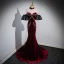Sexy Burgundy Beading Pearl Velvet Evening Dresses  2023 Trumpet / Mermaid Off-The-Shoulder Short Sleeve Backless Sweep Train Evening Party Formal Dresses