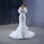 Haut de Gamme Sexy Blanche Volants en Cascade Paillettes En Dentelle Fleur Robe De Mariée 2023 Trompette / Sirène Bretelles Spaghetti Manches Courtes Dos Nu Mariage